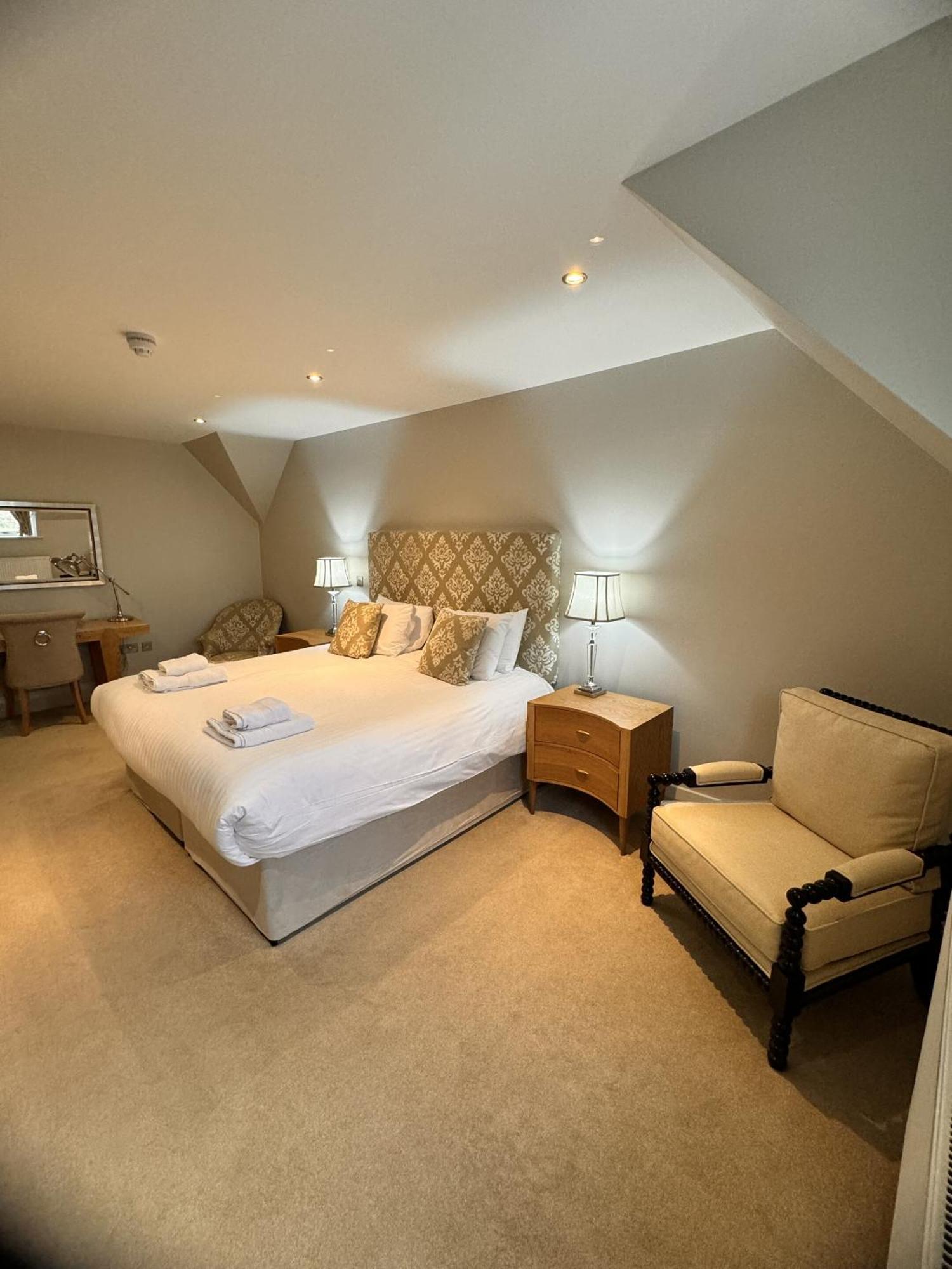 The Kings Head Country Hotel Great Bircham Экстерьер фото