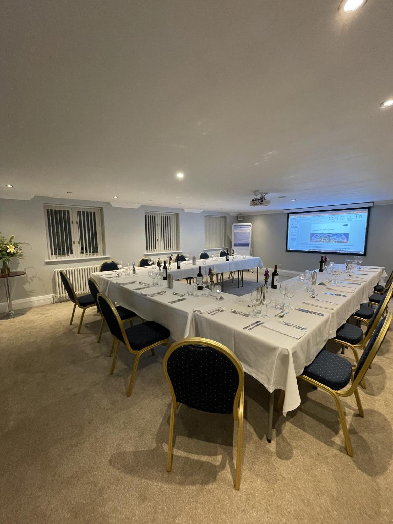 The Kings Head Country Hotel Great Bircham Экстерьер фото